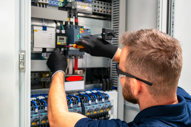 Best Affordable Emergency Electrician  in Brooklyn Park, MN