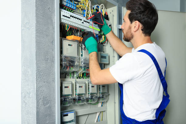 Best Circuit Breaker Repair  in Brooklyn Park, MN